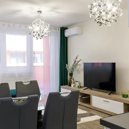 Sixties Elite Free Private Parking